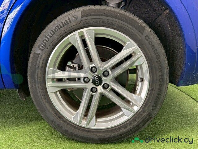 Audi Q5 Blue