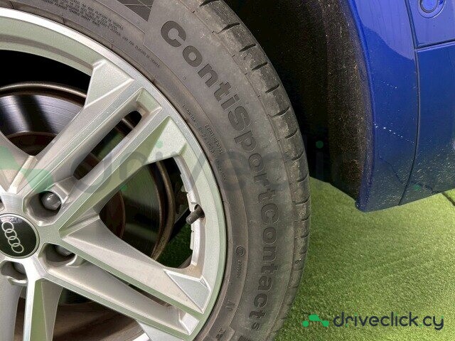 Audi Q5 Blue