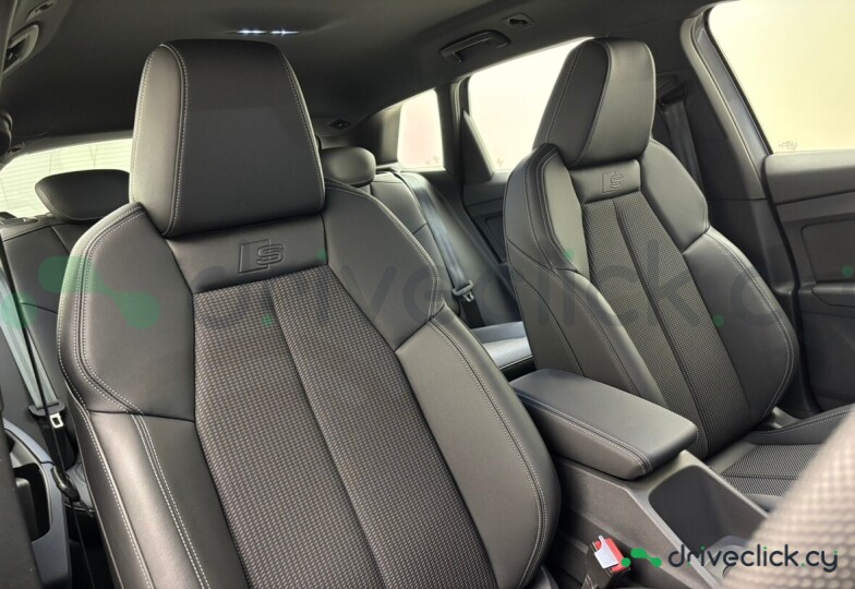 Audi Q4 e-tron Grey