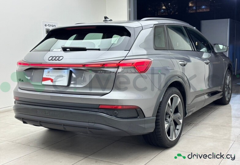 Audi Q4 e-tron Grey