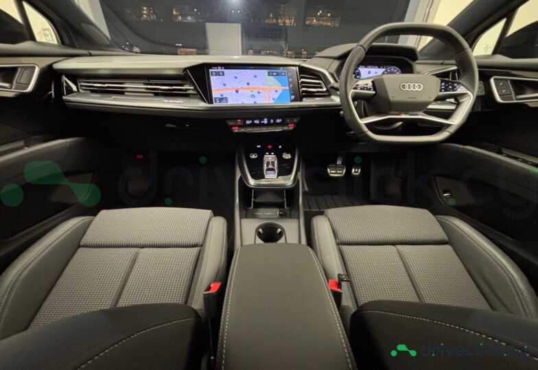 Audi Q4 e-tron Grey