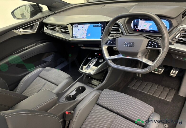 Audi Q4 e-tron Grey