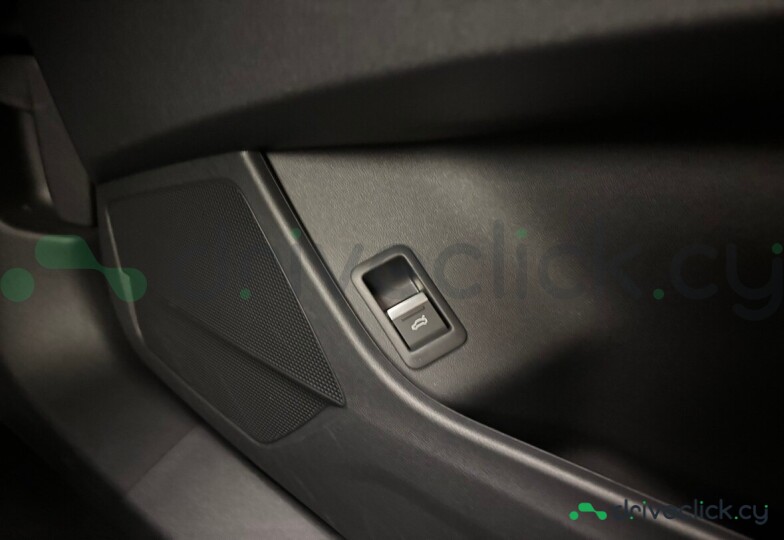 Audi Q4 e-tron Grey