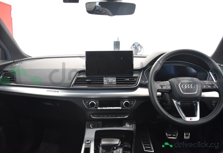 Audi Q5 Sportback Black