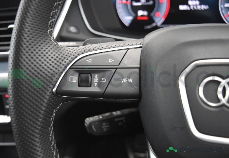 Audi Q5 Sportback Black