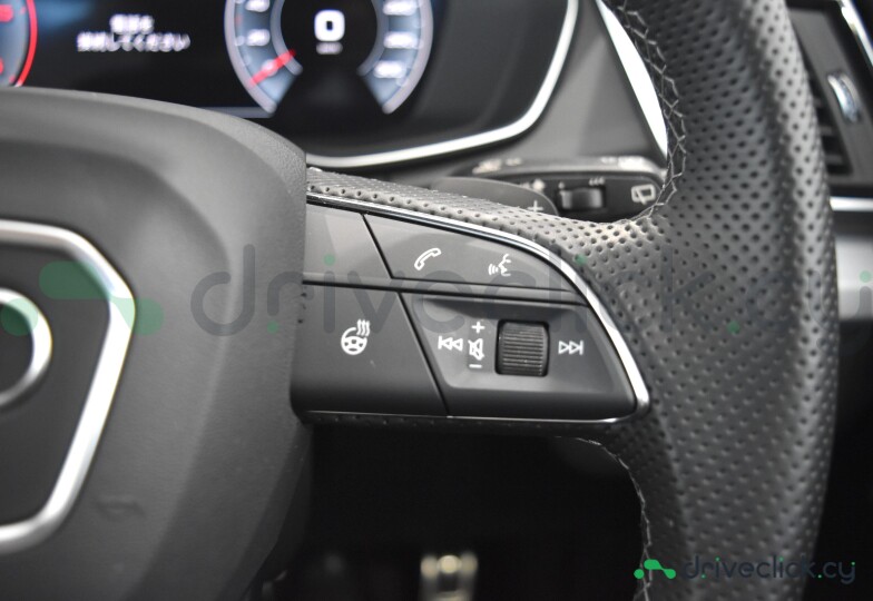 Audi Q5 Sportback Black