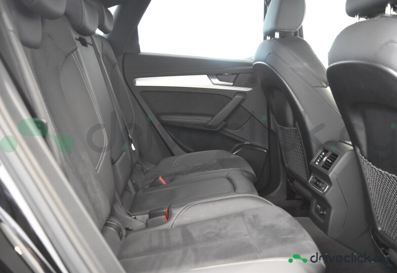 Audi Q5 Sportback Black