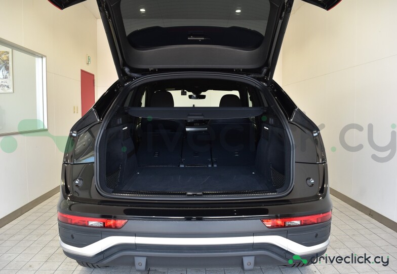 Audi Q5 Sportback Black