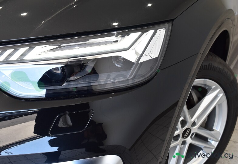 Audi Q5 Sportback Black