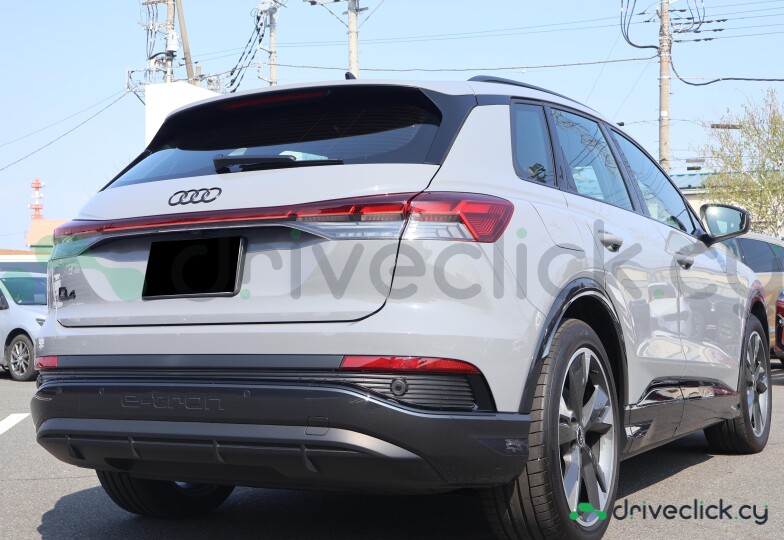 Audi Q4 e-tron Grey
