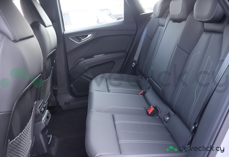 Audi Q4 e-tron Grey