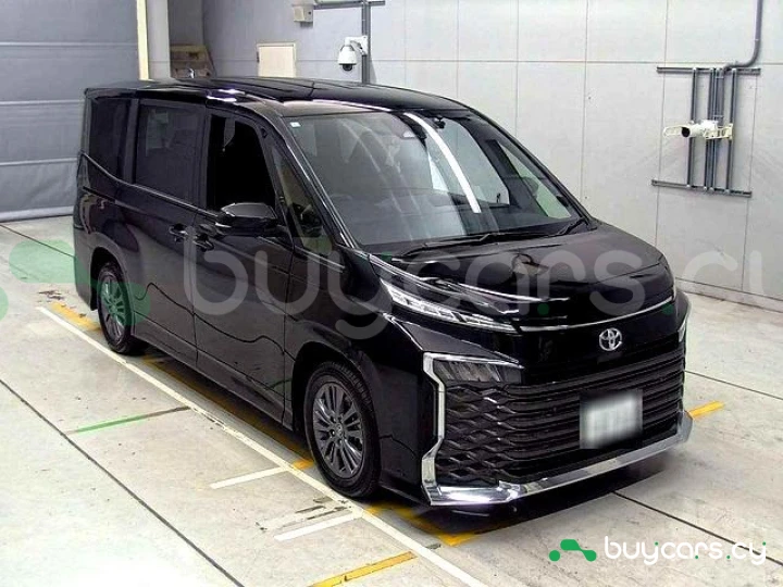 Toyota Voxy Black
