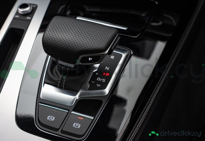 Audi Q5 White