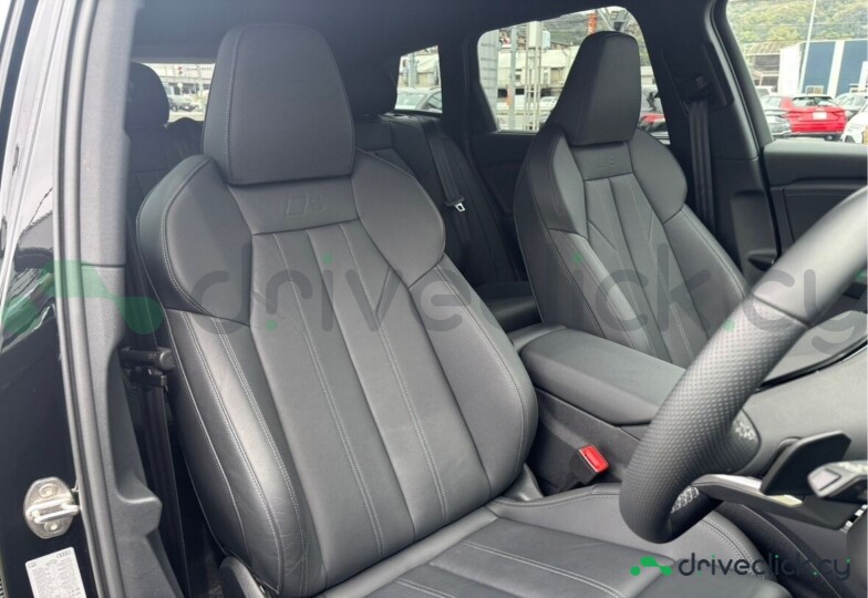 Audi Q6 e-tron Black