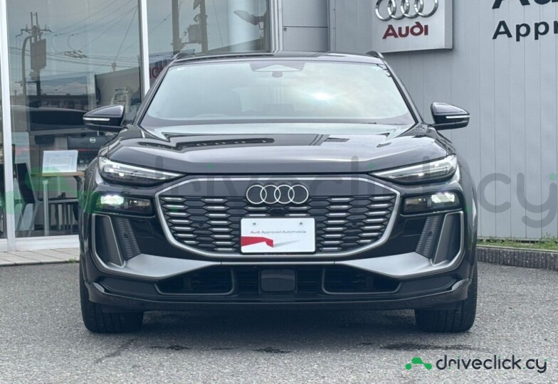 Audi Q6 e-tron Black