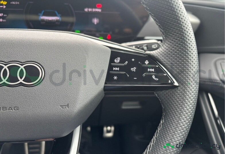 Audi Q6 e-tron Black