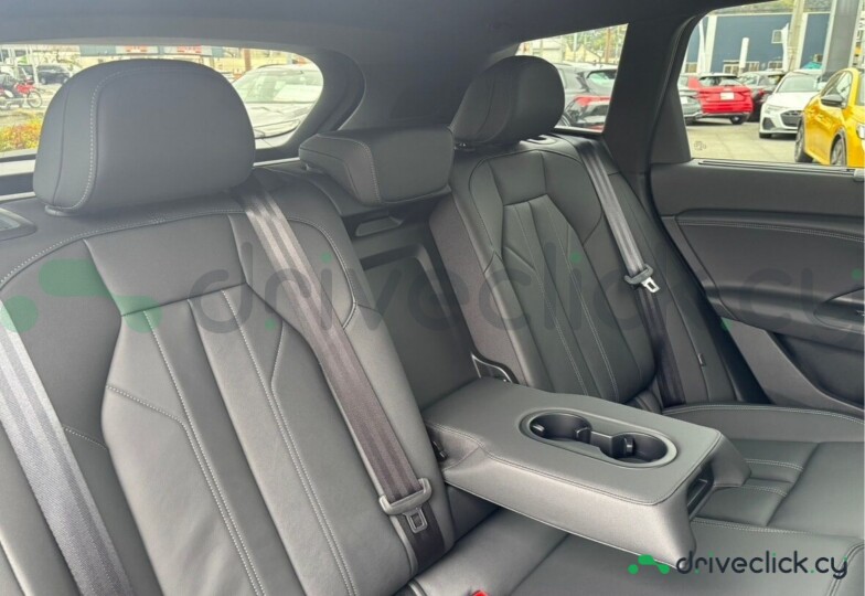 Audi Q6 e-tron Black