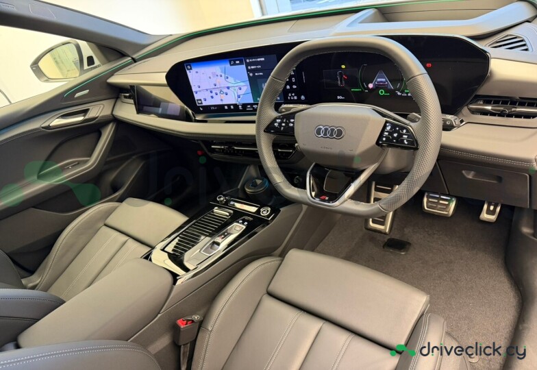 Audi Q6 e-tron White