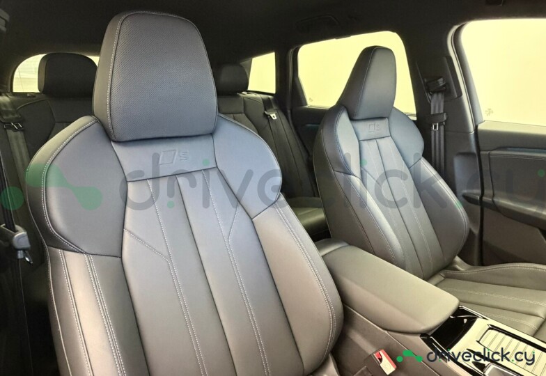 Audi Q6 e-tron White