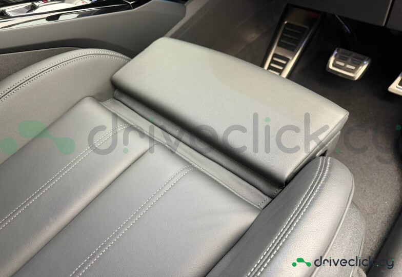 Audi Q6 e-tron White