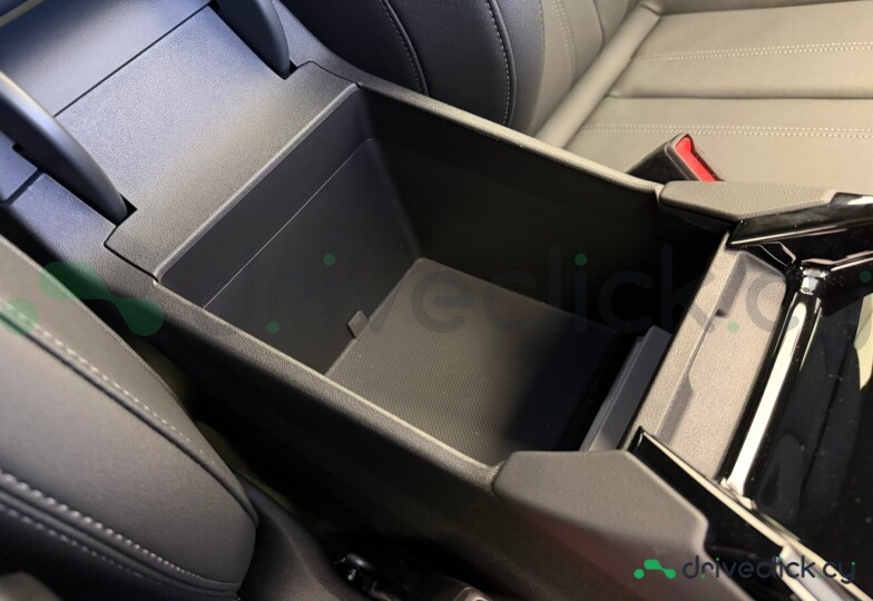 Audi Q6 e-tron White