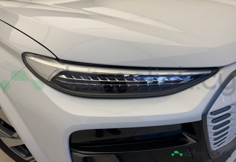 Audi Q6 e-tron White