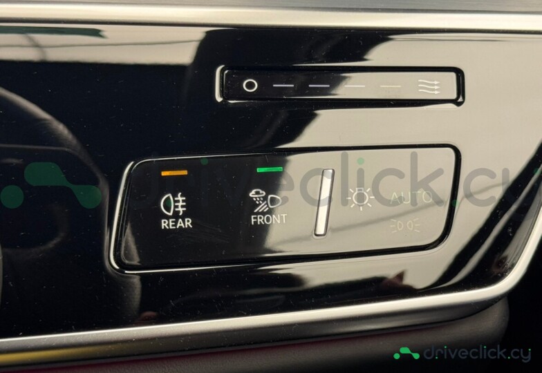 Audi S8 Black