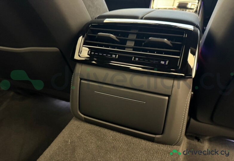 Audi S8 Black