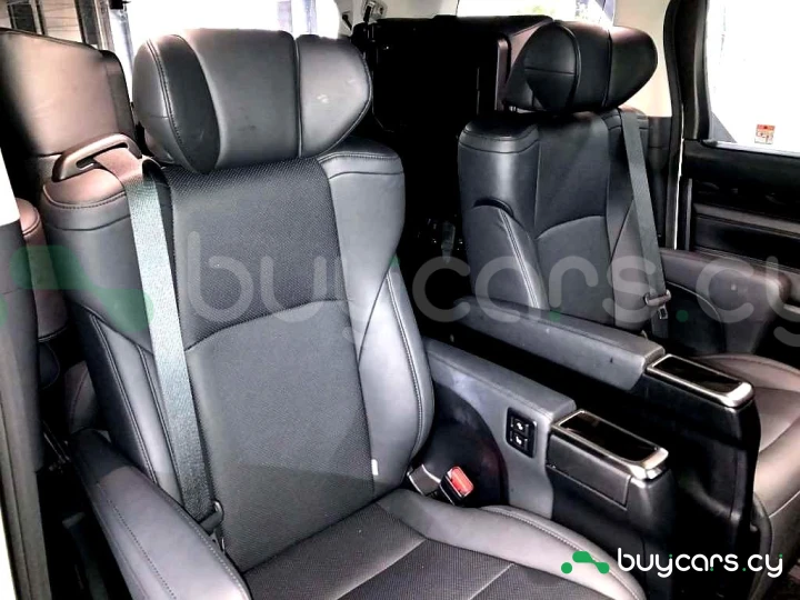 Toyota Alphard White