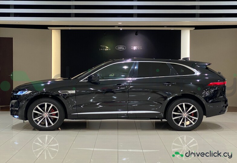 Jaguar F-Pace Черный