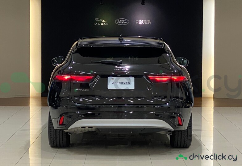 Jaguar F-Pace Черный