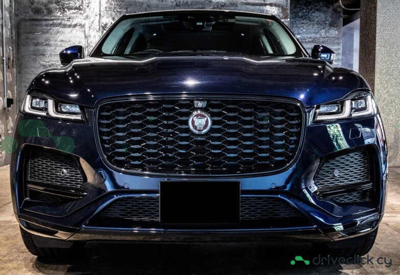 Jaguar F-Pace Синий
