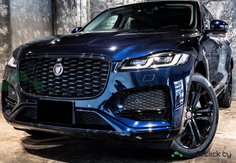 Jaguar F-Pace Синий