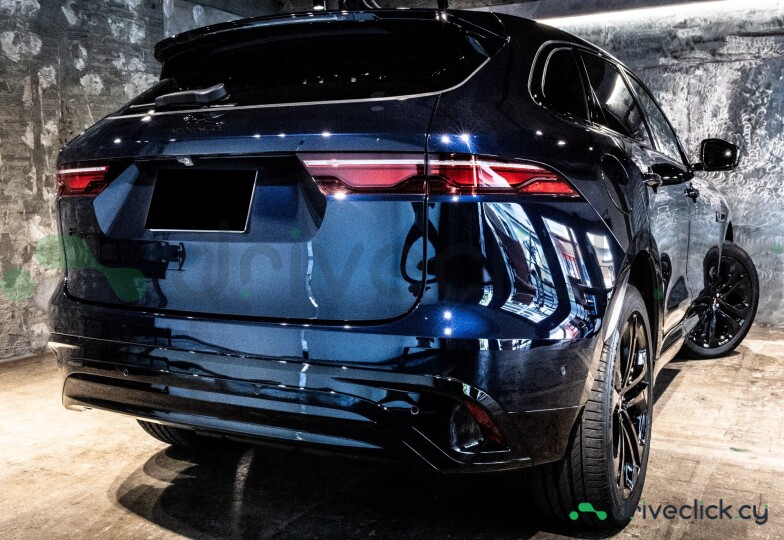 Jaguar F-Pace Синий