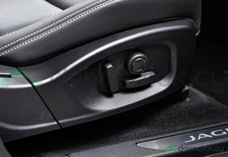 Jaguar F-Pace Black
