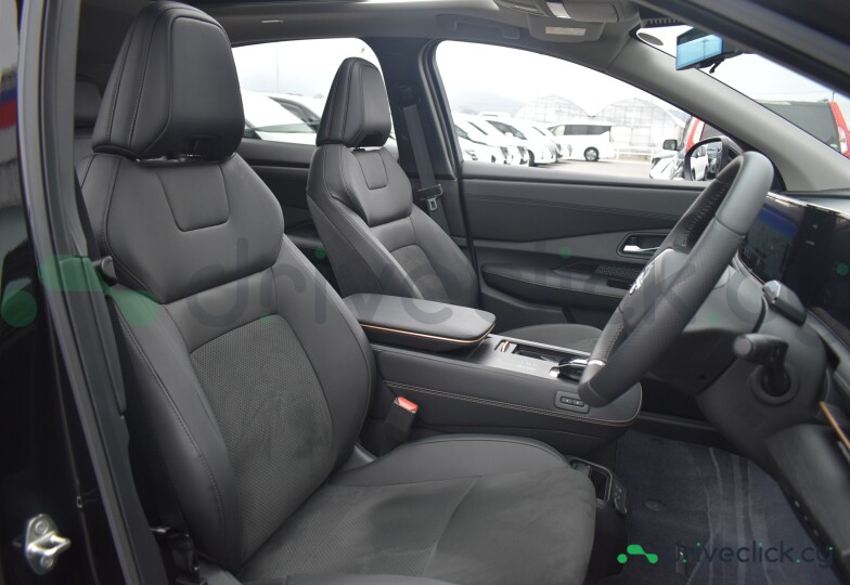 Nissan Ariya Black