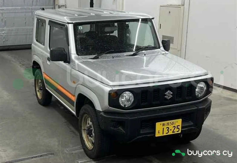 Suzuki Jimny Серый