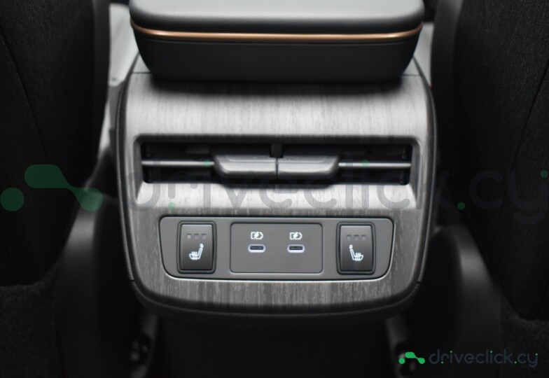 Nissan Ariya Black