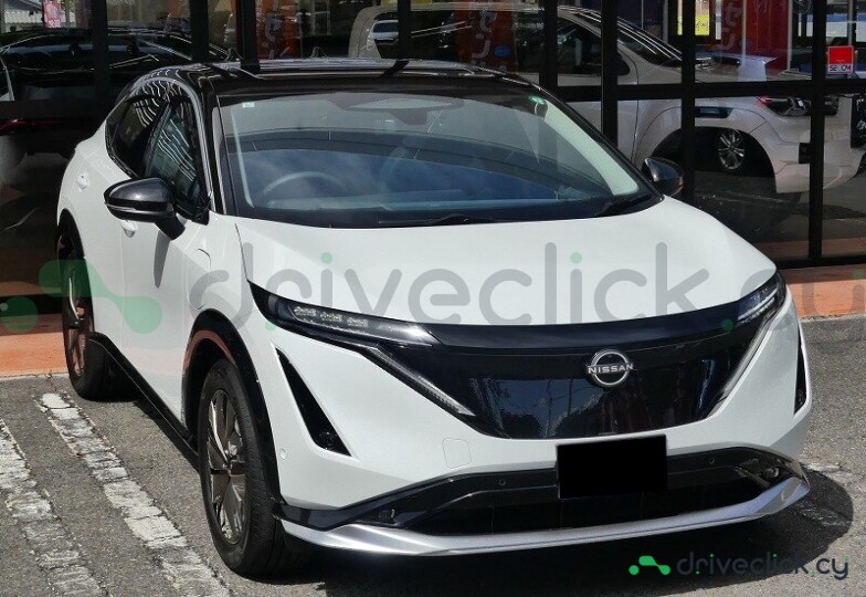 Nissan Ariya White