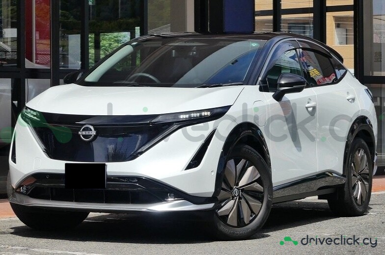 Nissan Ariya White