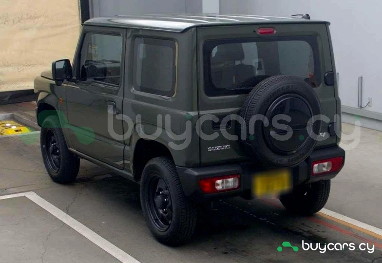 Suzuki Jimny Зеленый