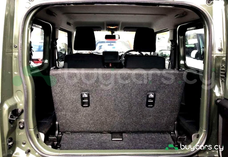 Suzuki Jimny Зеленый