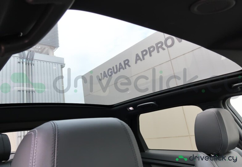 Land Rover Discovery Sport White