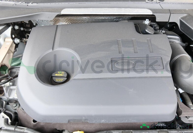 Land Rover Discovery Sport White