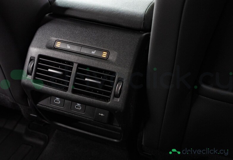 Land Rover Discovery Sport Black