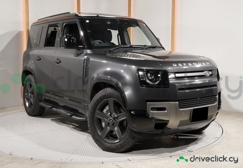 Land Rover Defender Black
