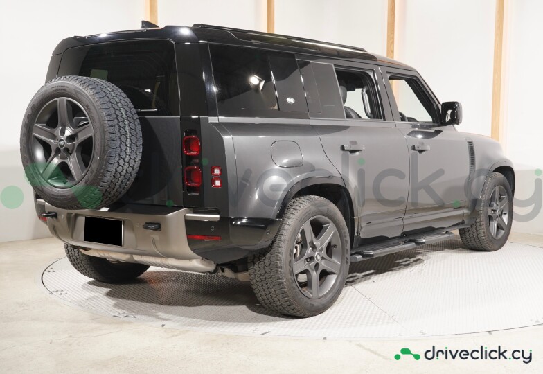 Land Rover Defender Black