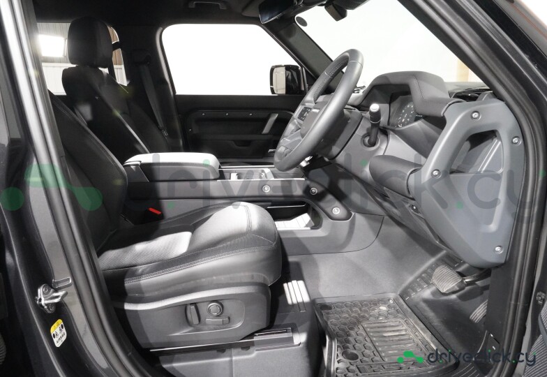 Land Rover Defender Black
