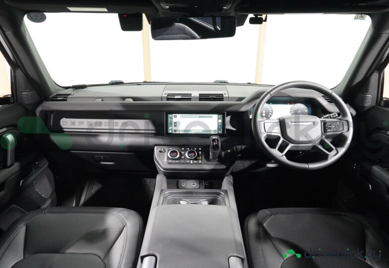 Land Rover Defender Black