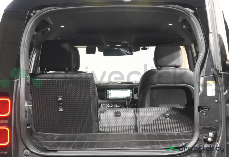 Land Rover Defender Black